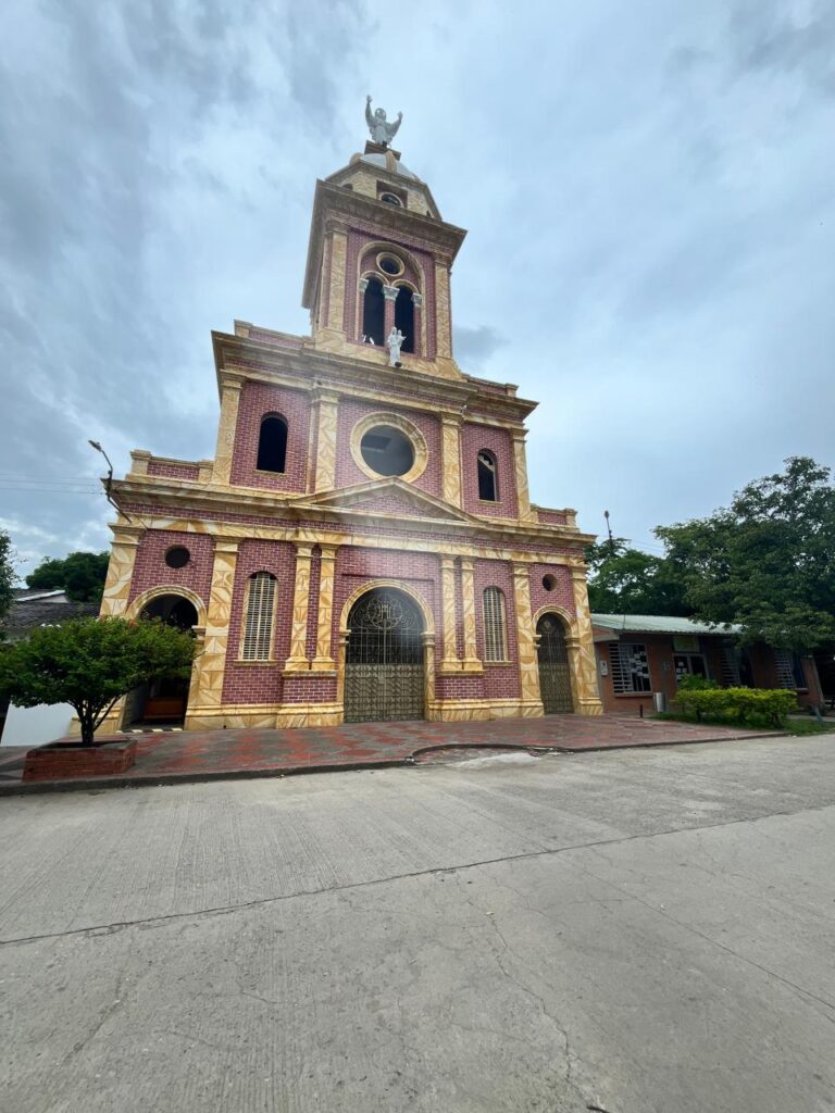 Parroquia-Alvarado-por-Fausto-Molina-Itam